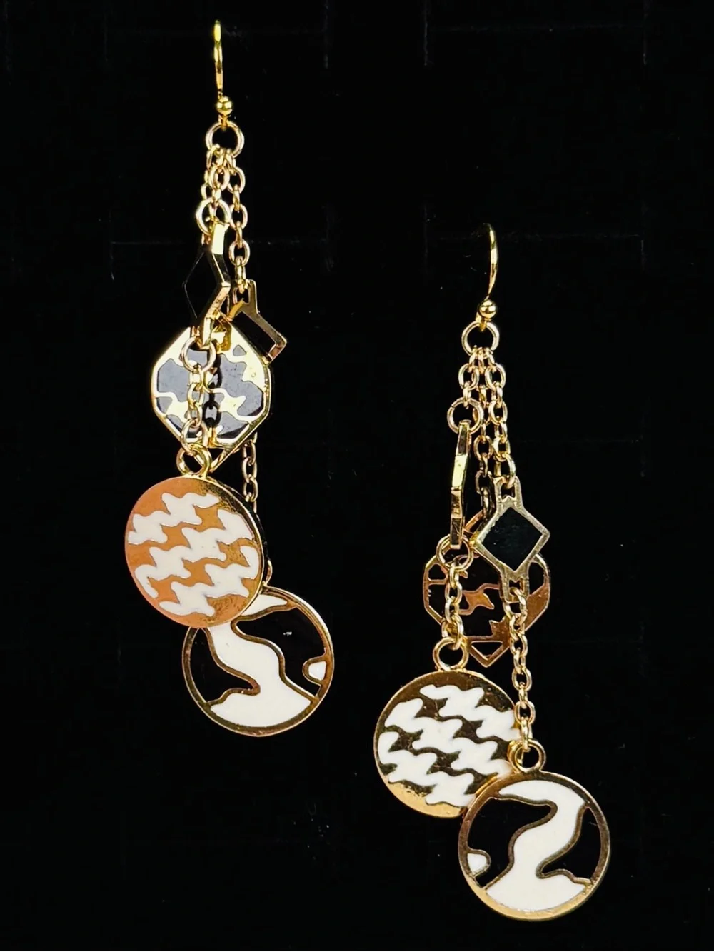 Beautiful goldtone black and cream triple chain fringe drop pierced earrings